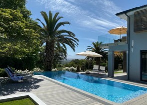 Infinity Glass Rim Flow Pool